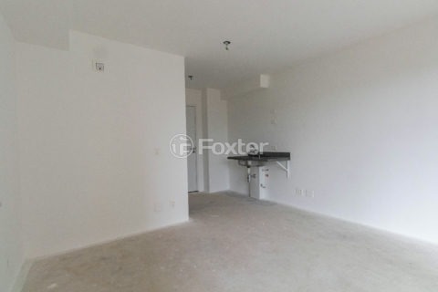 Image 3 - 1028994