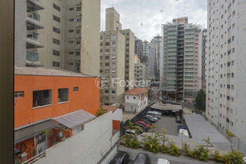 Image 9 - 1028998
