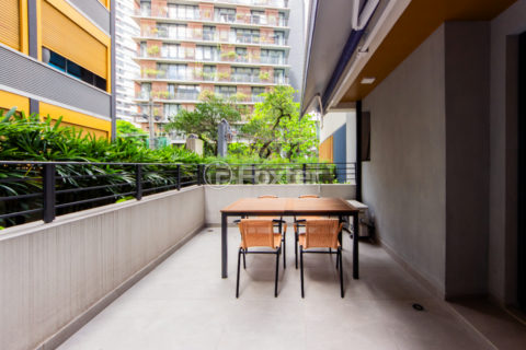 Image 26 - 1028999