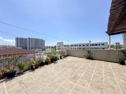 Image 30 - 1029002