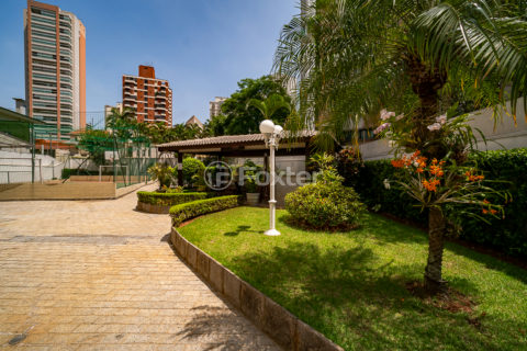 Image 87 - 1029011