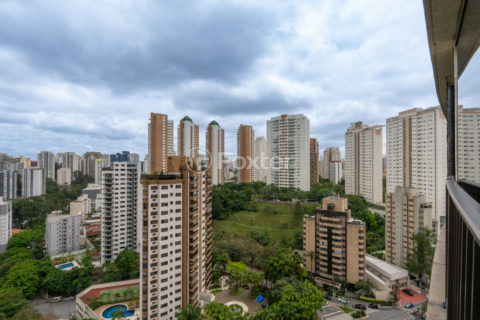 Image 8 - 1029020