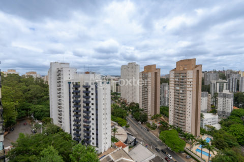 Image 11 - 1029020
