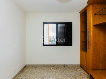 Image 32 - 1029030