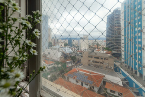 Image 11 - 1029043