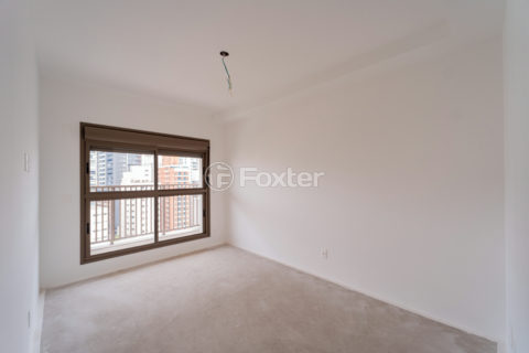Image 33 - 1029046