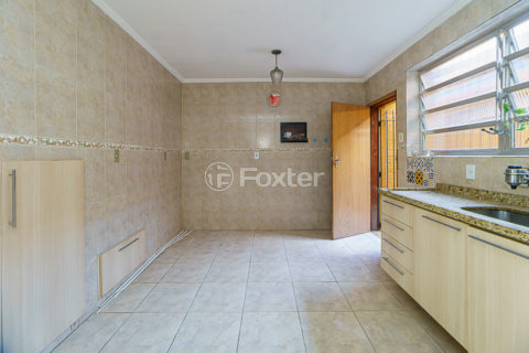 Image 11 - 1029059