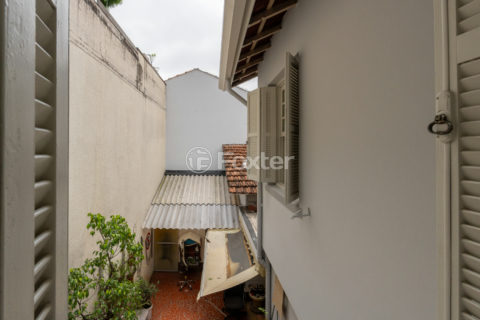 Image 17 - 1029068