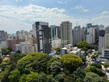 Image 16 - 1029078