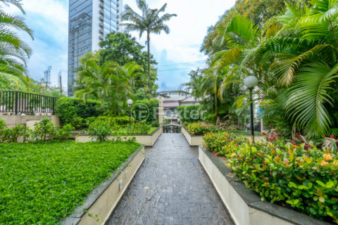 Image 32 - 1029098