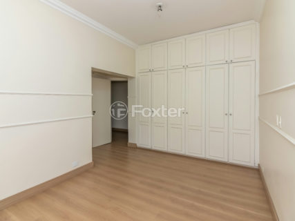 Image 37 - 1029105