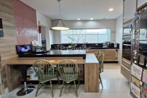 Image 19 - 1029111