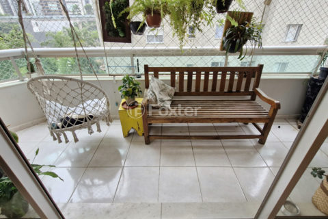 Image 13 - 1029146