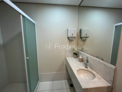 Image 32 - 1029150