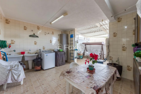 Image 22 - 1029158