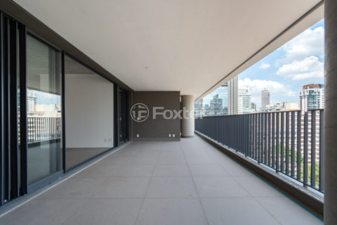 Image 9 - 1029170