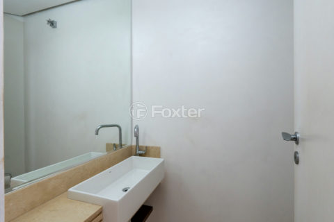 Image 22 - 1029171