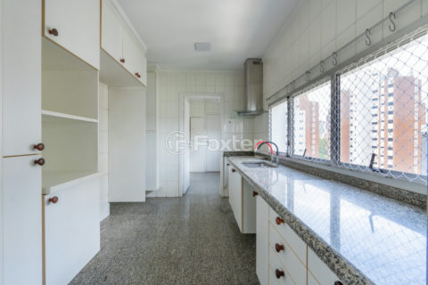Image 13 - 1029171