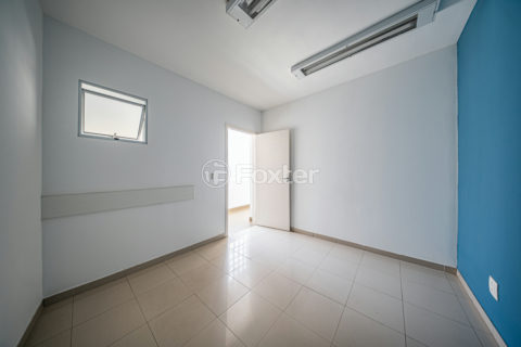 Image 32 - 1029180