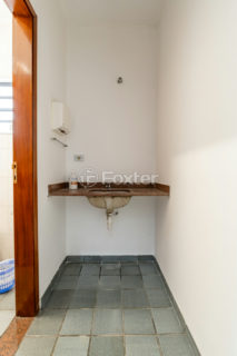 Image 11 - 1029236