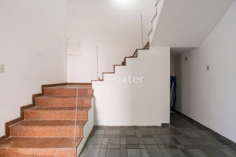 Image 9 - 1029236