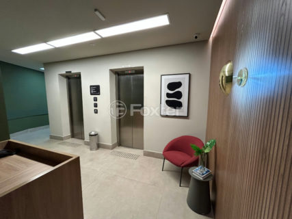 Image 33 - 1029244