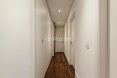 Image 39 - 1029247