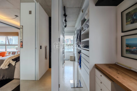 Image 18 - 1029255
