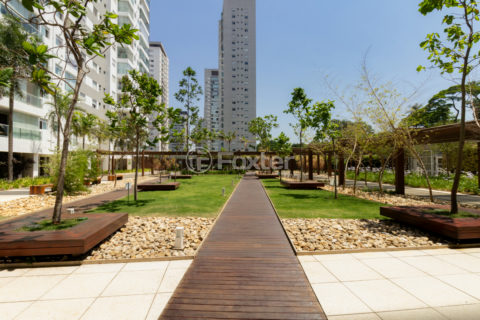 Image 38 - 1029257