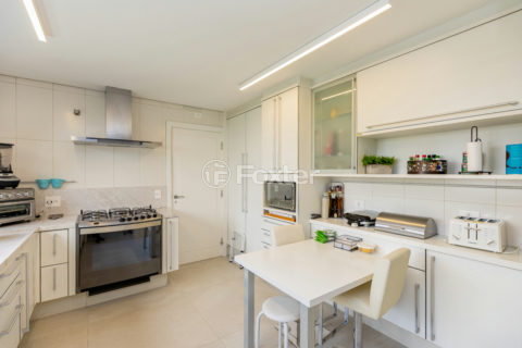 Image 30 - 1029296
