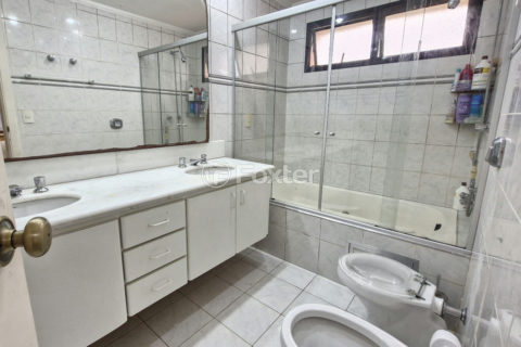 Image 22 - 1029306