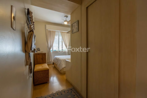 Image 32 - 1029318