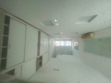 Image 33 - 1029325