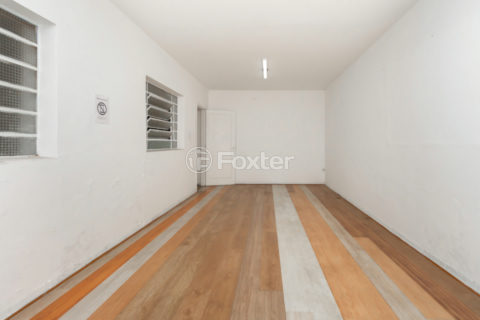 Image 37 - 1029342