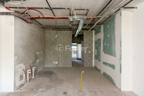 Image 25 - 1029344