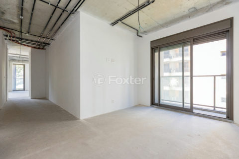 Image 22 - 1029344