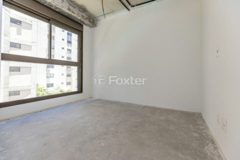 Image 17 - 1029344