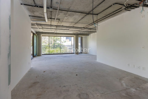 Image 4 - 1029344