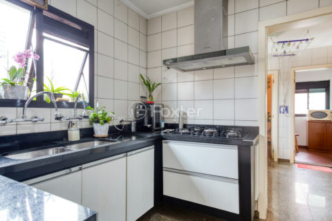Image 33 - 1029353