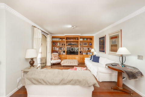 Image 7 - 1029354