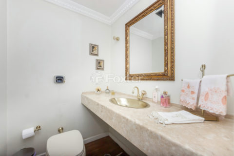 Image 33 - 1029354
