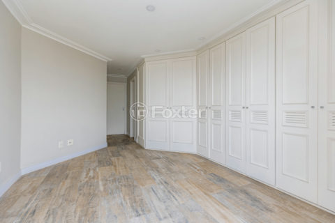 Image 27 - 1029359