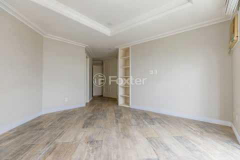 Image 32 - 1029359