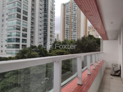 Image 10 - 1029361
