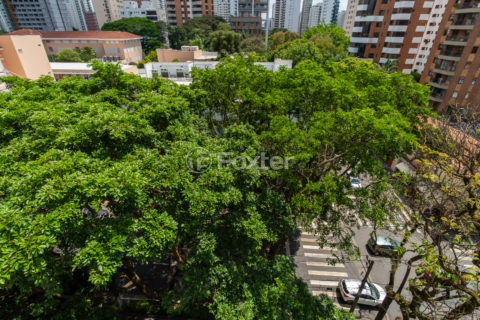 Image 17 - 1029376