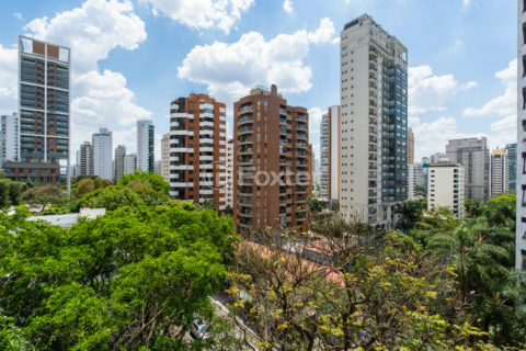 Image 18 - 1029376