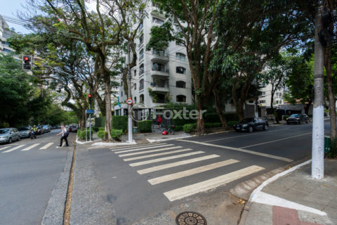 Image 102 - 1029376
