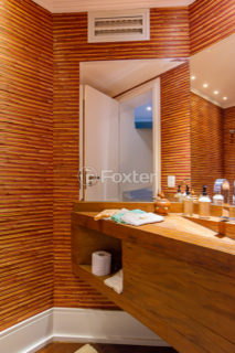 Image 32 - 1029389