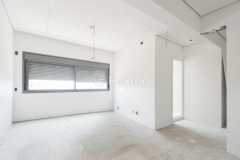Image 20 - 1029392
