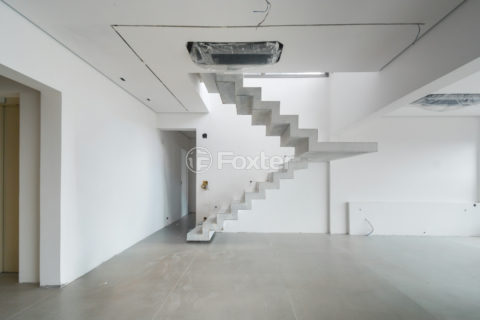 Image 13 - 1029392
